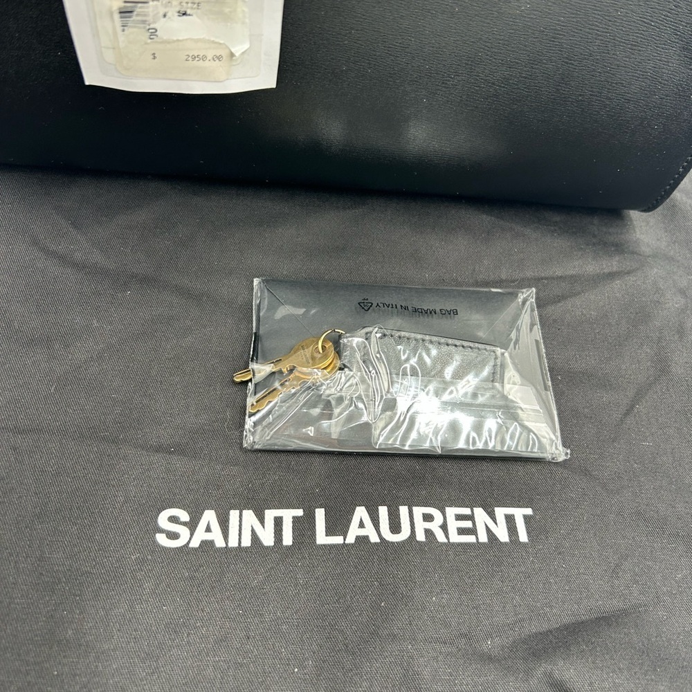 SOLD!!!!  Saint Laurent SAC DE JOUR top handle, smooth leather bag made in Italy - Picture 6 of 15